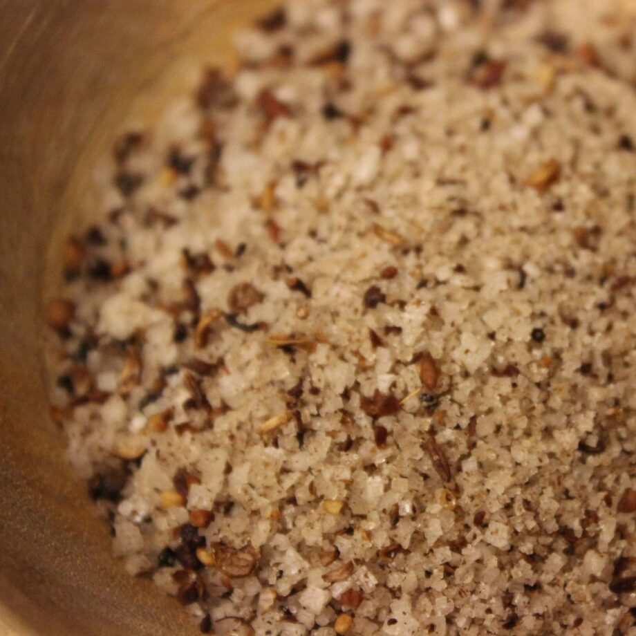 Fleur de sel aux éclats d'épices torréfiées - Les épices curieuses