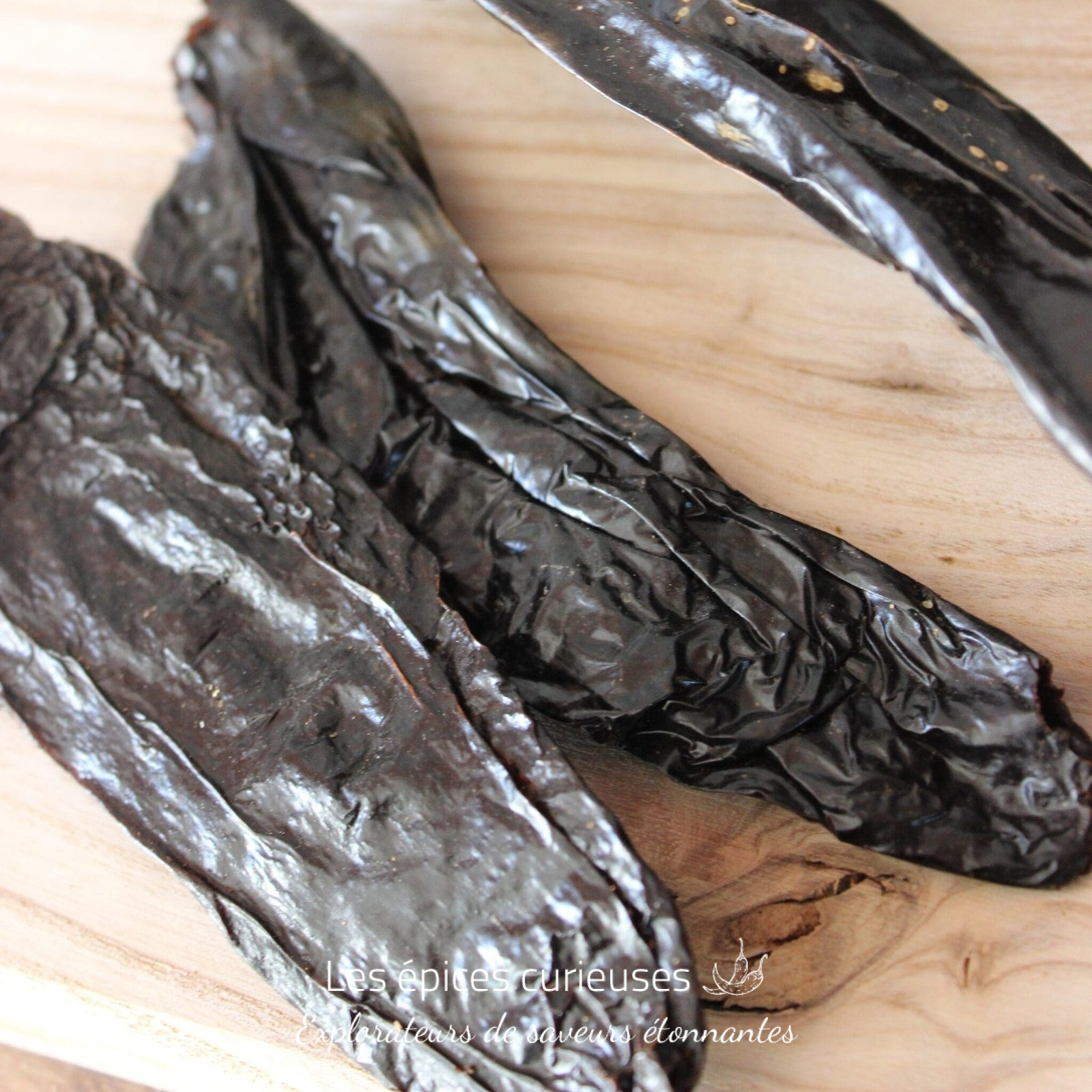 Pasilla - Piment entier et séché - Les épices curieuses