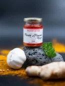 Pot de purée de piment rouge, Maison Boyer, avec ail, gingembre et persil. Produit français épicé et artisanal.