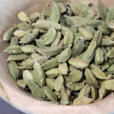 Cardamome verte bio en graines - Les Épices Curieuses